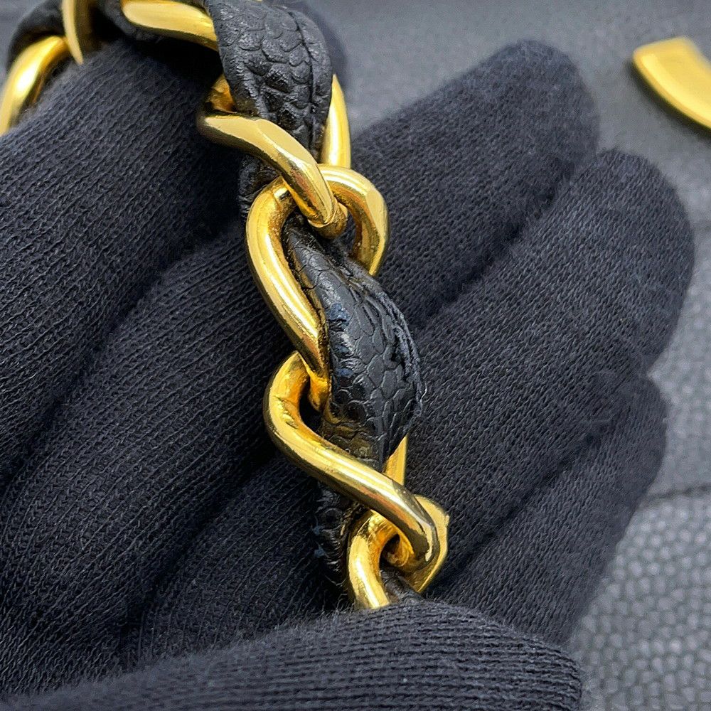 シャネル チェーンショルダーバッグ シェブロン Vステッチ デカココ ココマーク キャビアスキン CHANEL バッグ 黒