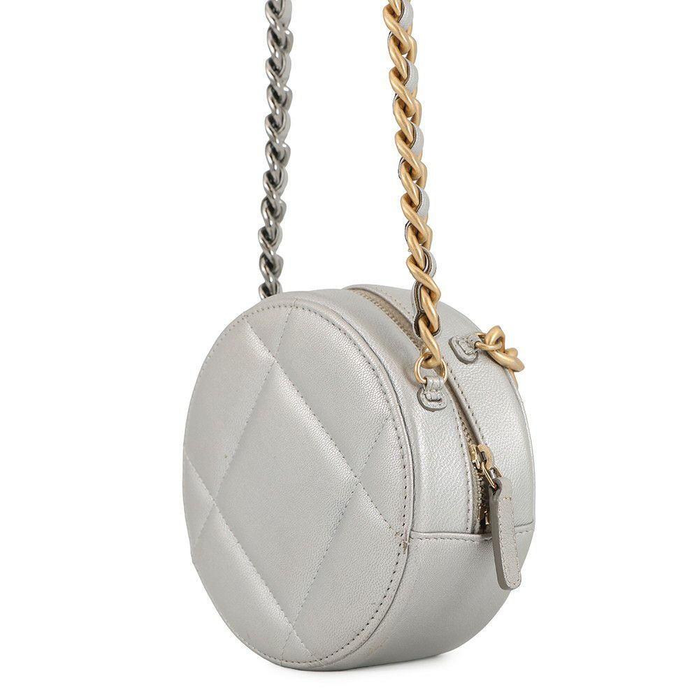 シャネル チェーンショルダーバッグ シャネル19 ココマーク ラムスキン AP0945 CHANEL