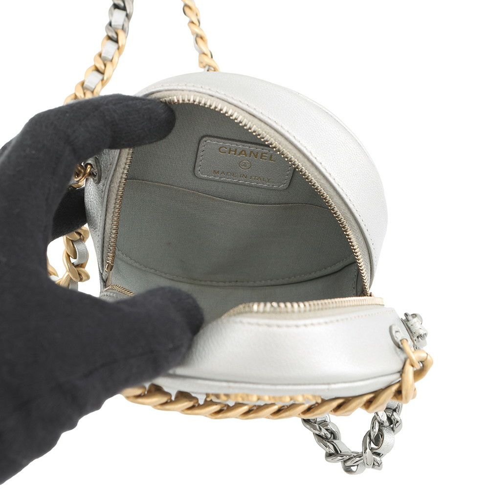 シャネル チェーンショルダーバッグ シャネル19 ココマーク ラムスキン AP0945 CHANEL