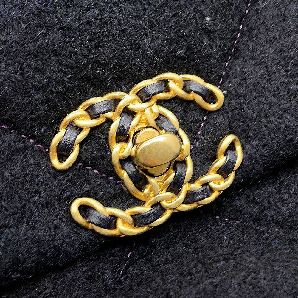 シャネル チェーンショルダーバッグ マトラッセ ココマーク CHANEL19 ツイード AS1160 CHANEL 2way 黒