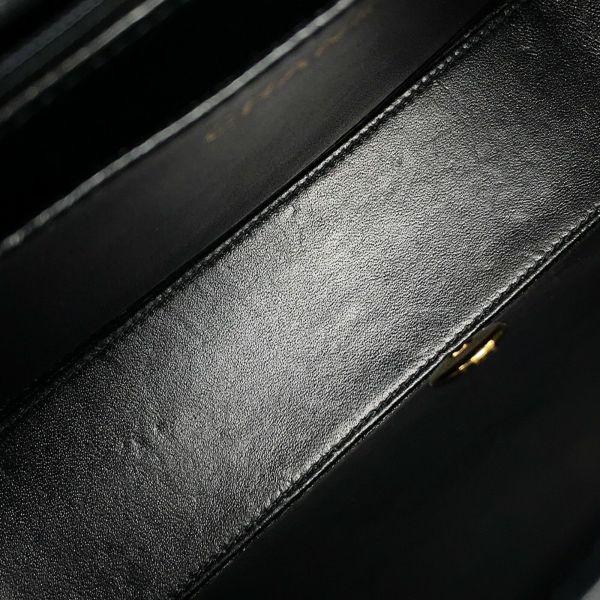 シャネル チェーンショルダーバッグ マトラッセ ココマーク シングルフラップ キャビアスキン CHANEL 黒