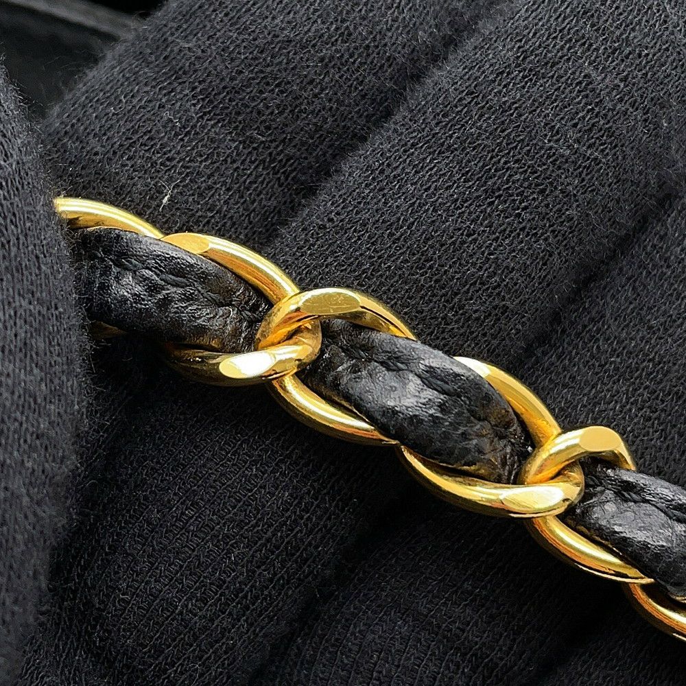 シャネル チェーンショルダーバッグ マトラッセ ココマーク シングルフラップ キャビアスキン CHANEL 黒