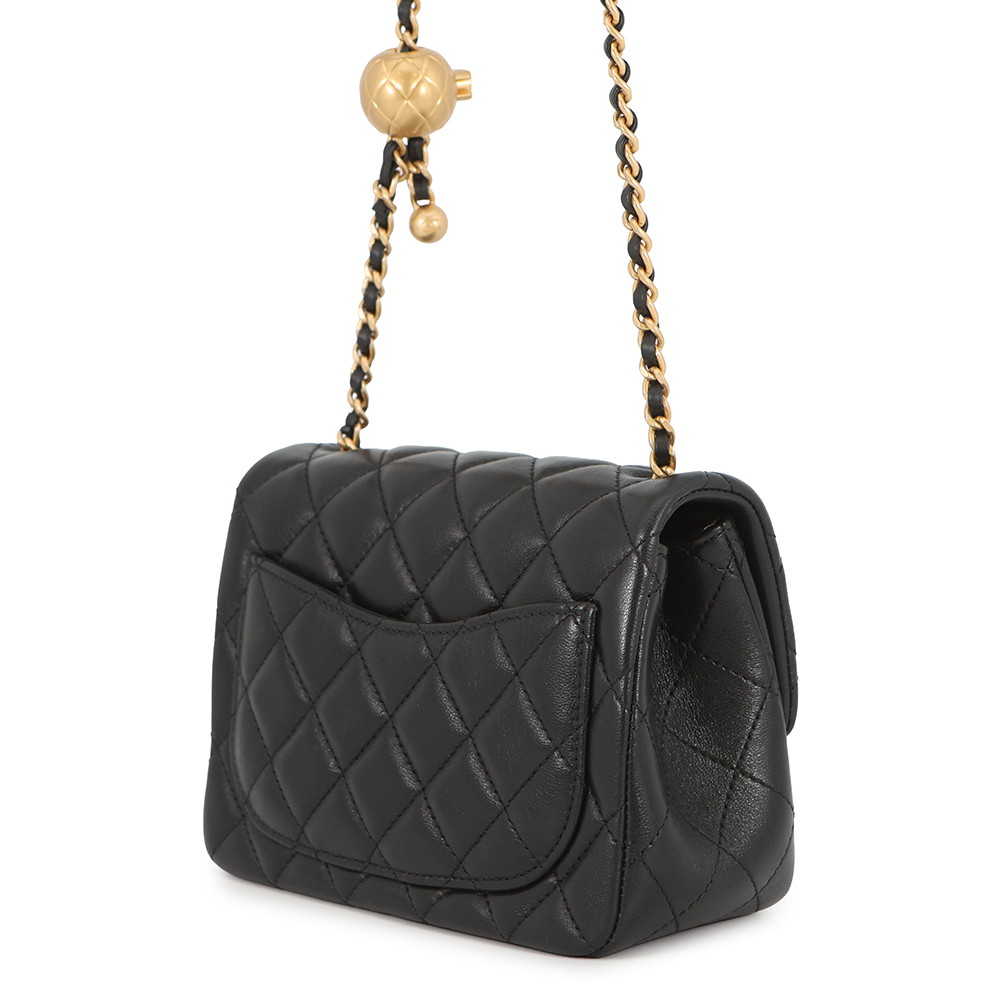 シャネル チェーンショルダーバッグ ミニマトラッセ ラムスキン AS1786 CHANEL ココボール 黒