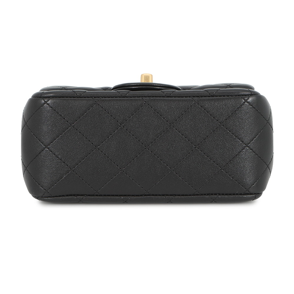 シャネル チェーンショルダーバッグ ミニマトラッセ ラムスキン AS1786 CHANEL ココボール 黒