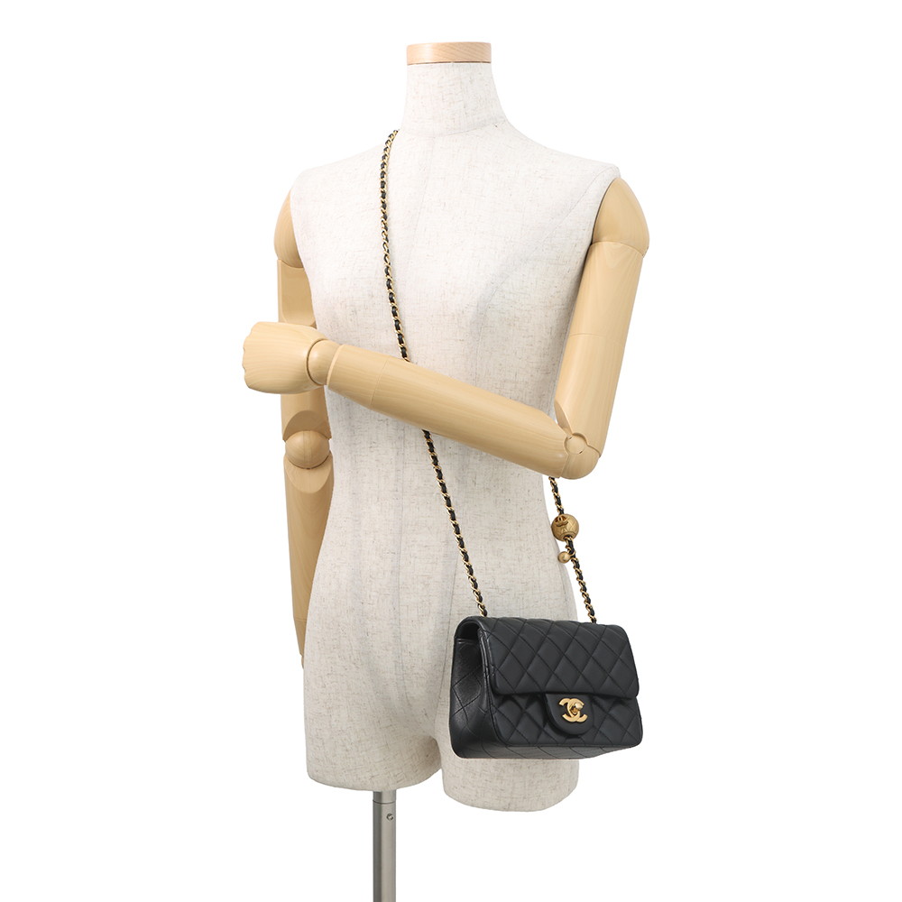 シャネル チェーンショルダーバッグ ミニマトラッセ ラムスキン AS1786 CHANEL ココボール 黒