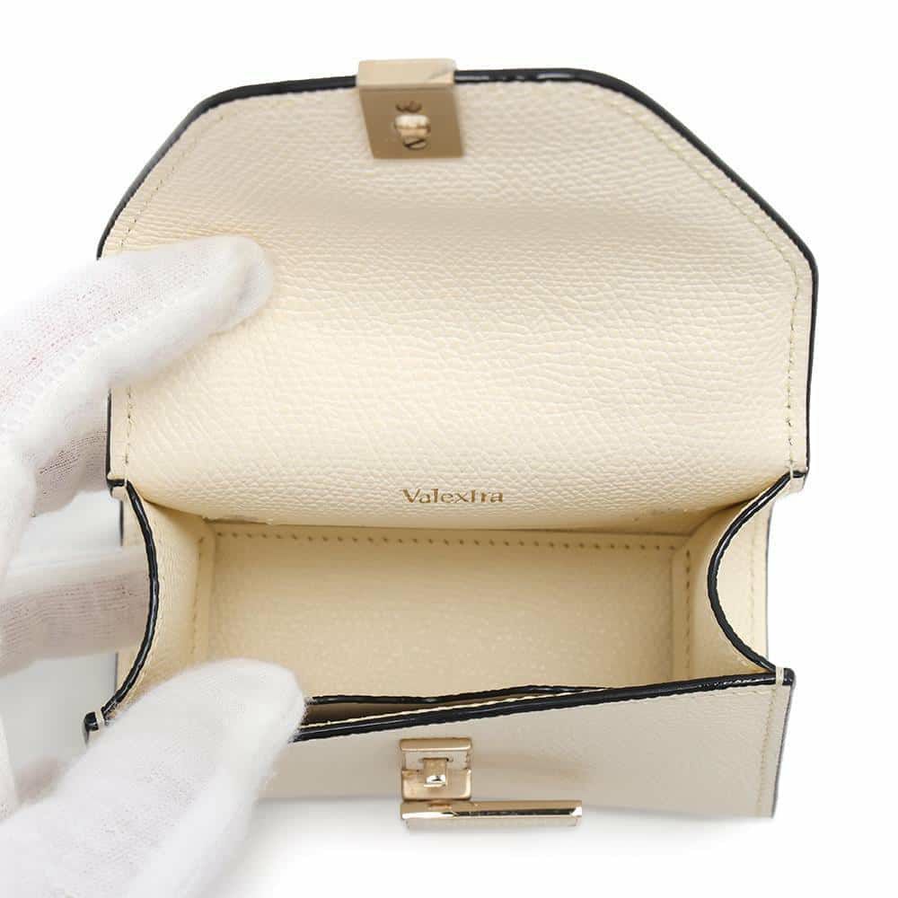 ヴァレクストラ ボディバッグ イジィデ ベルト カーフレザー V3E61 Valextra 白 ベルトバッグ