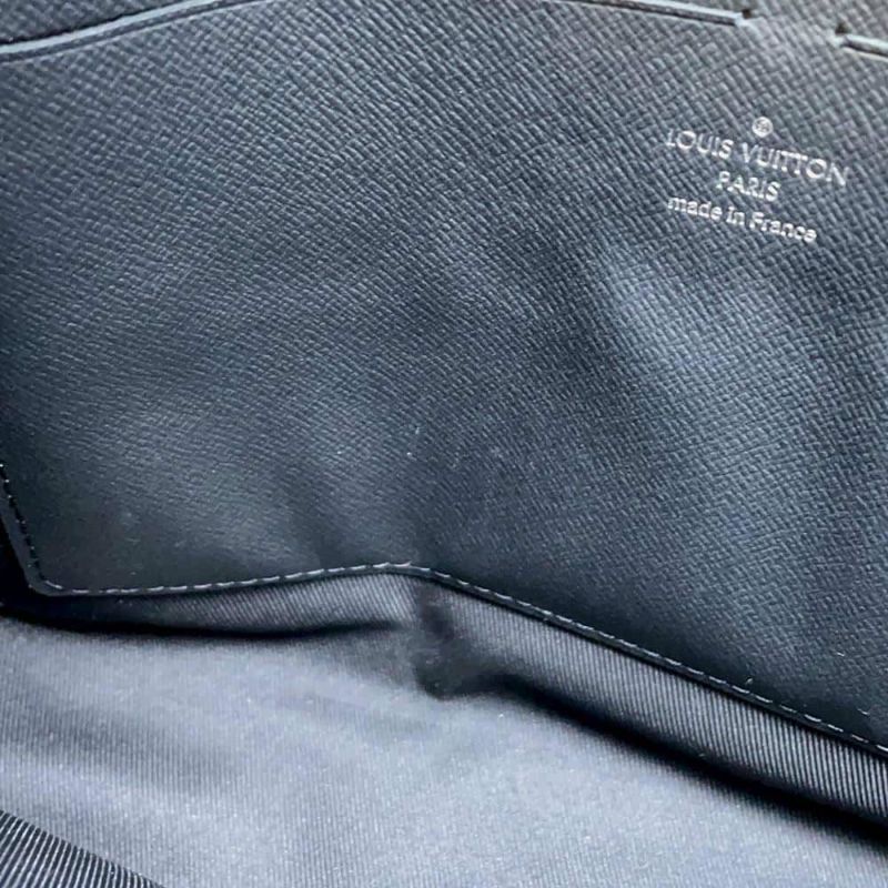 ルイヴィトン クラッチバッグ モノグラム・エクリプス ポシェット・ヴォワヤージュMM M61692 ブラック 黒