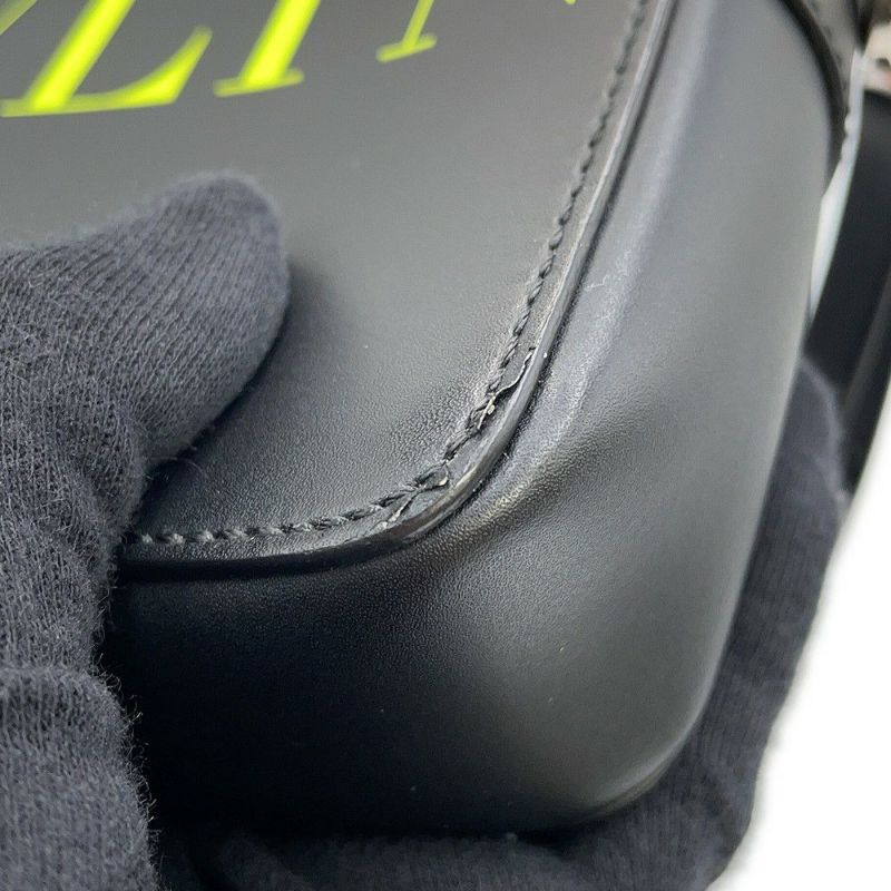 ヴァレンティノ・ガラヴァーニ ショルダーバッグ VLTN ロゴ レザー 2Y2B0943WJW VALENTINO 黒