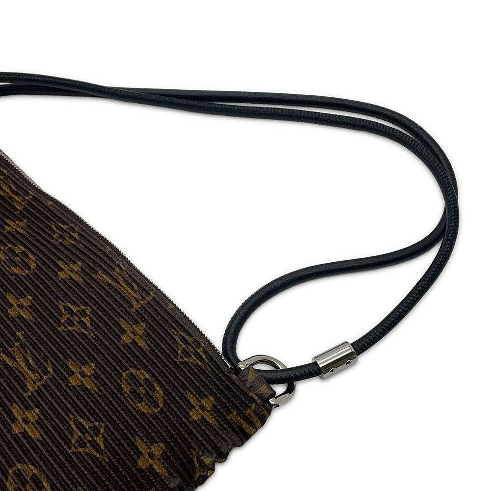 ルイヴィトン ショルダーバッグ モノグラム ポーチ・エクスプローラー M62232 LOUIS VUITTON