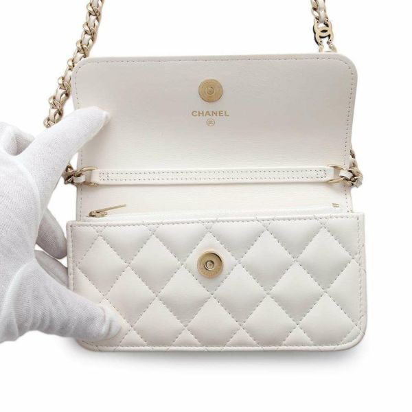 シャネル チェーンウォレット マトラッセ ココマーク シャイニー カーフスキン CHANEL 財布 白