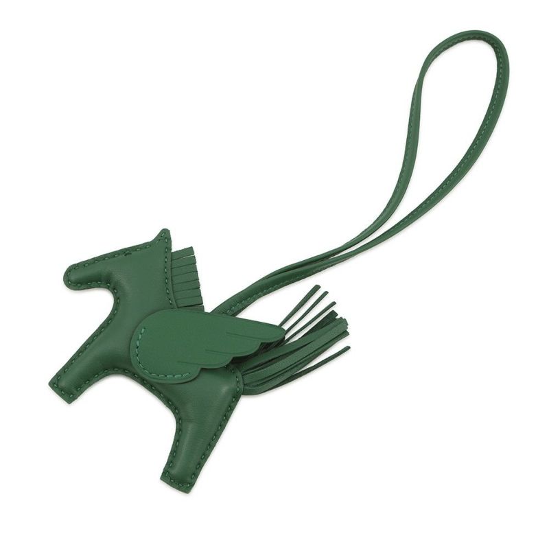 エルメス バッグチャーム ロデオPM ペガサス ヴェールモワイヤン ラムスキン W刻印