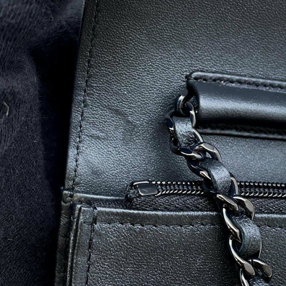 シャネル チェーンウォレット クラシック マトラッセ ココマーク ラムスキン AP0250 CHANEL 財布 黒