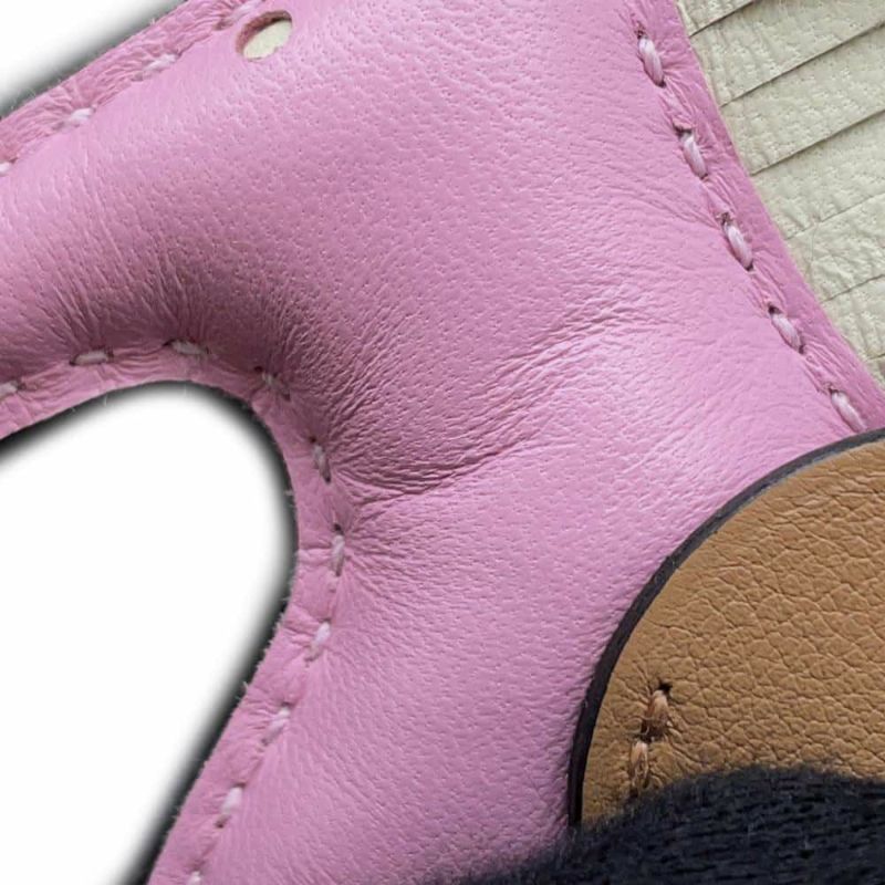 エルメス バッグチャーム ロデオPM ペガサス モーヴシルベストル/チャイ/クレ ラムスキン B刻印