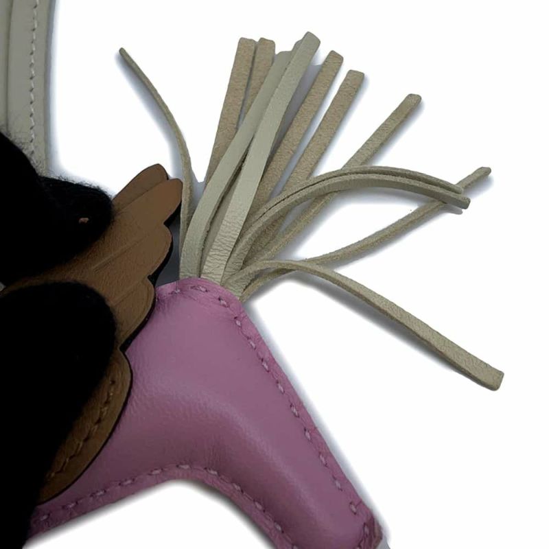 エルメス バッグチャーム ロデオPM ペガサス モーヴシルベストル/チャイ/クレ ラムスキン B刻印