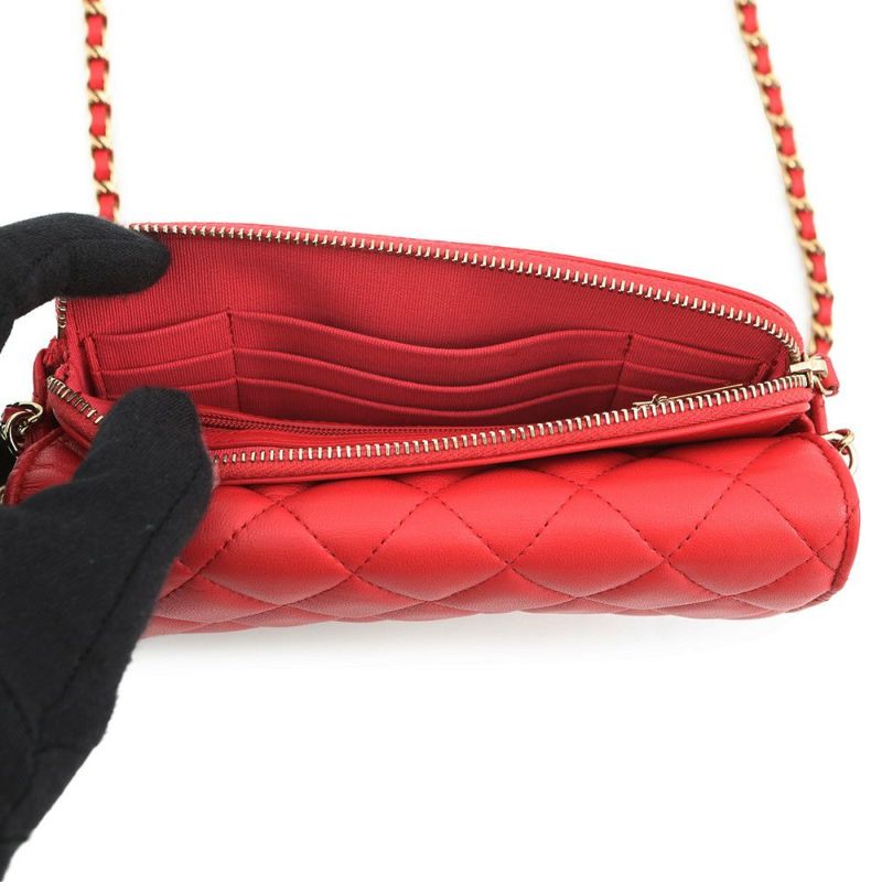 シャネル チェーンショルダーバッグ フラップ フォンケース マトラッセ ココマーク ラムスキン AP2096 CHANEL ポシェット