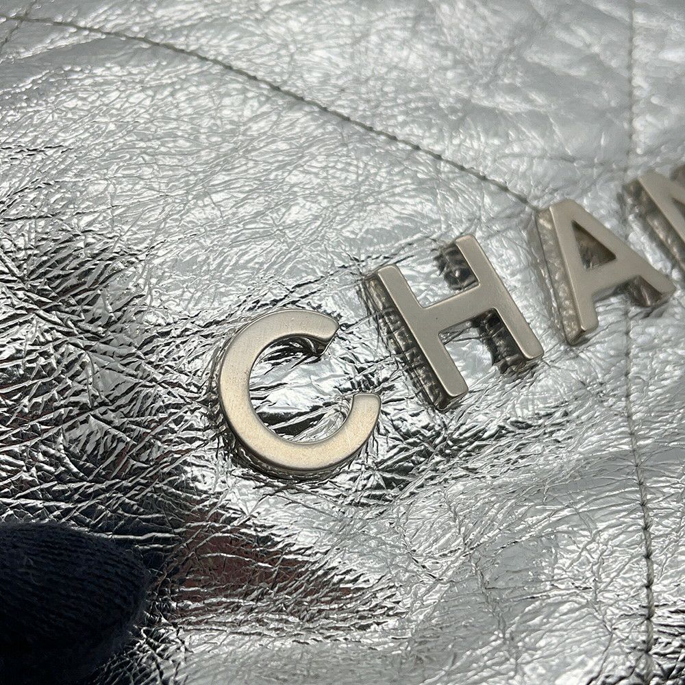 シャネル ハンドバッグ CHANEL 22 ミニ ココマーク シャイニーカーフレザー AS3980 CHANEL 2wayショルダーバッグ