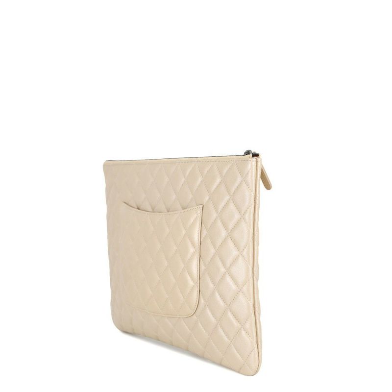 シャネル クラッチバッグ マトラッセ ココマーク ラムスキン A82552 CHANEL バッグ ポーチ