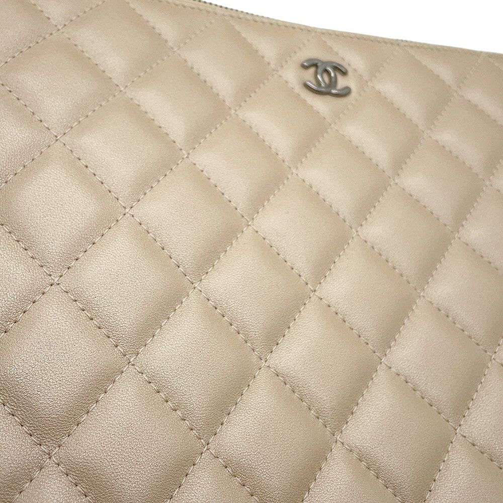 シャネル クラッチバッグ マトラッセ ココマーク ラムスキン A82552 CHANEL バッグ ポーチ