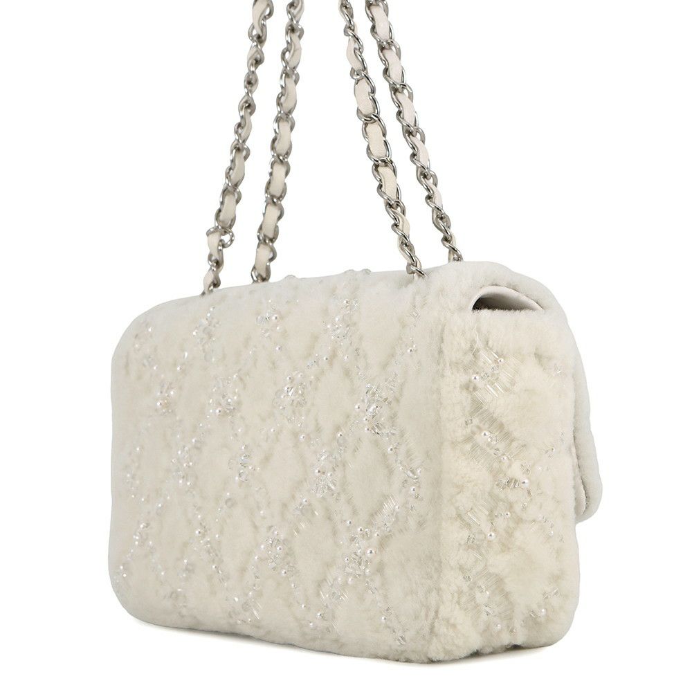 シャネル チェーンショルダーバッグ マトラッセ ココマーク フェイクパール ビーズ ムートン CHANEL バッグ 白