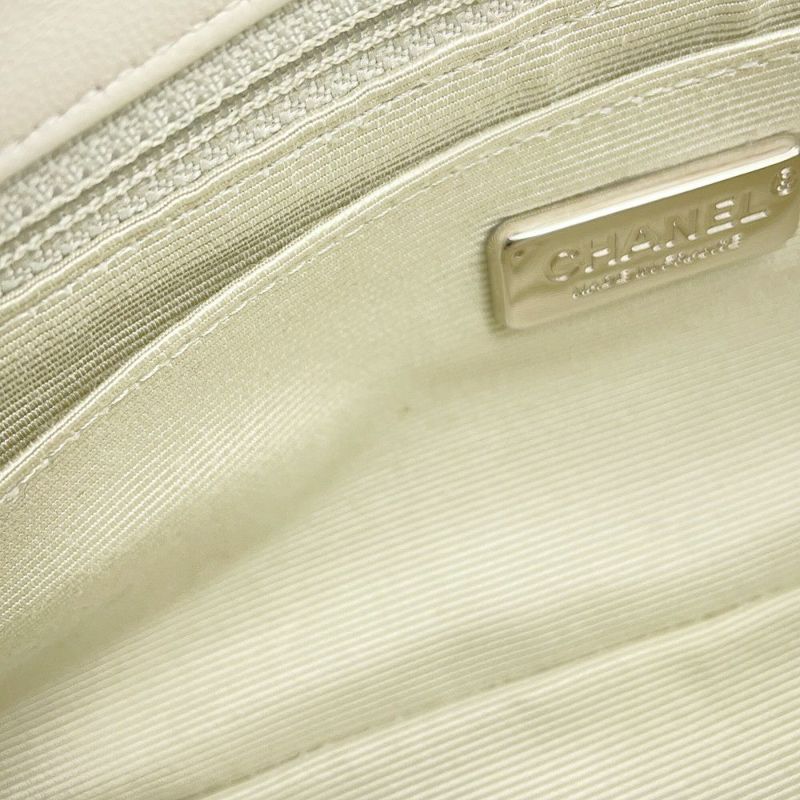 シャネル チェーンショルダーバッグ マトラッセ ココマーク フェイクパール ビーズ ムートン CHANEL バッグ 白