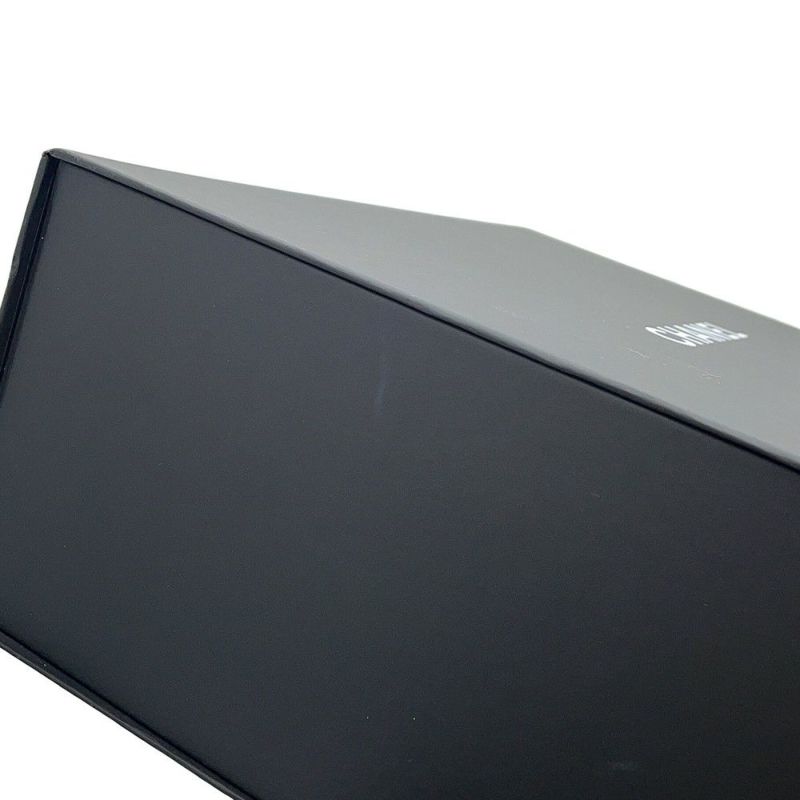 シャネル チェーンショルダーバッグ マトラッセ ココマーク フェイクパール ビーズ ムートン CHANEL バッグ 白