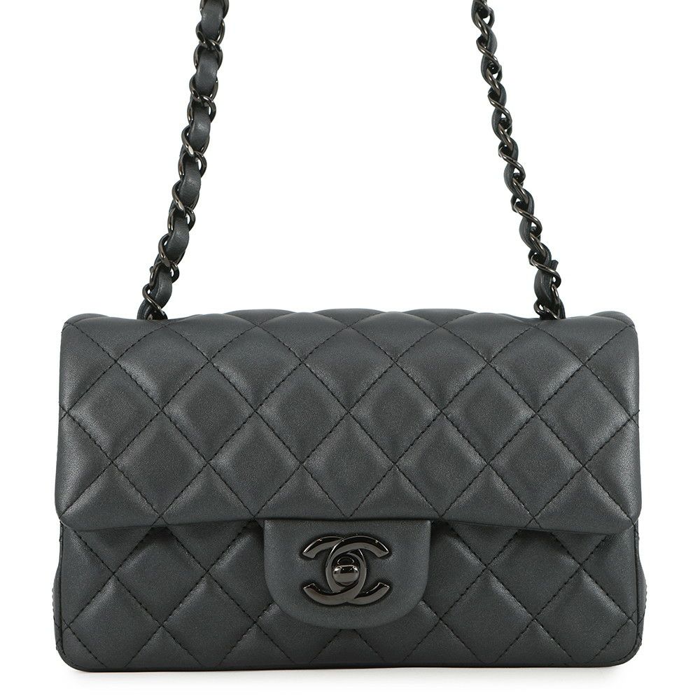 シャネル チェーンショルダーバッグ ココマーク ミニ マトラッセ 20 ラムスキン A69900 CHANEL 黒