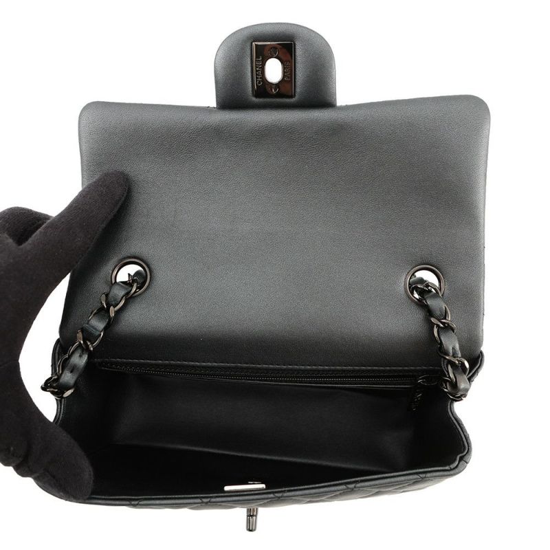 シャネル チェーンショルダーバッグ ココマーク ミニ マトラッセ 20 ラムスキン A69900 CHANEL 黒