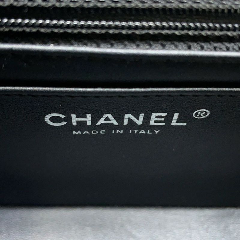 シャネル チェーンショルダーバッグ ココマーク ミニ マトラッセ 20 ラムスキン A69900 CHANEL 黒