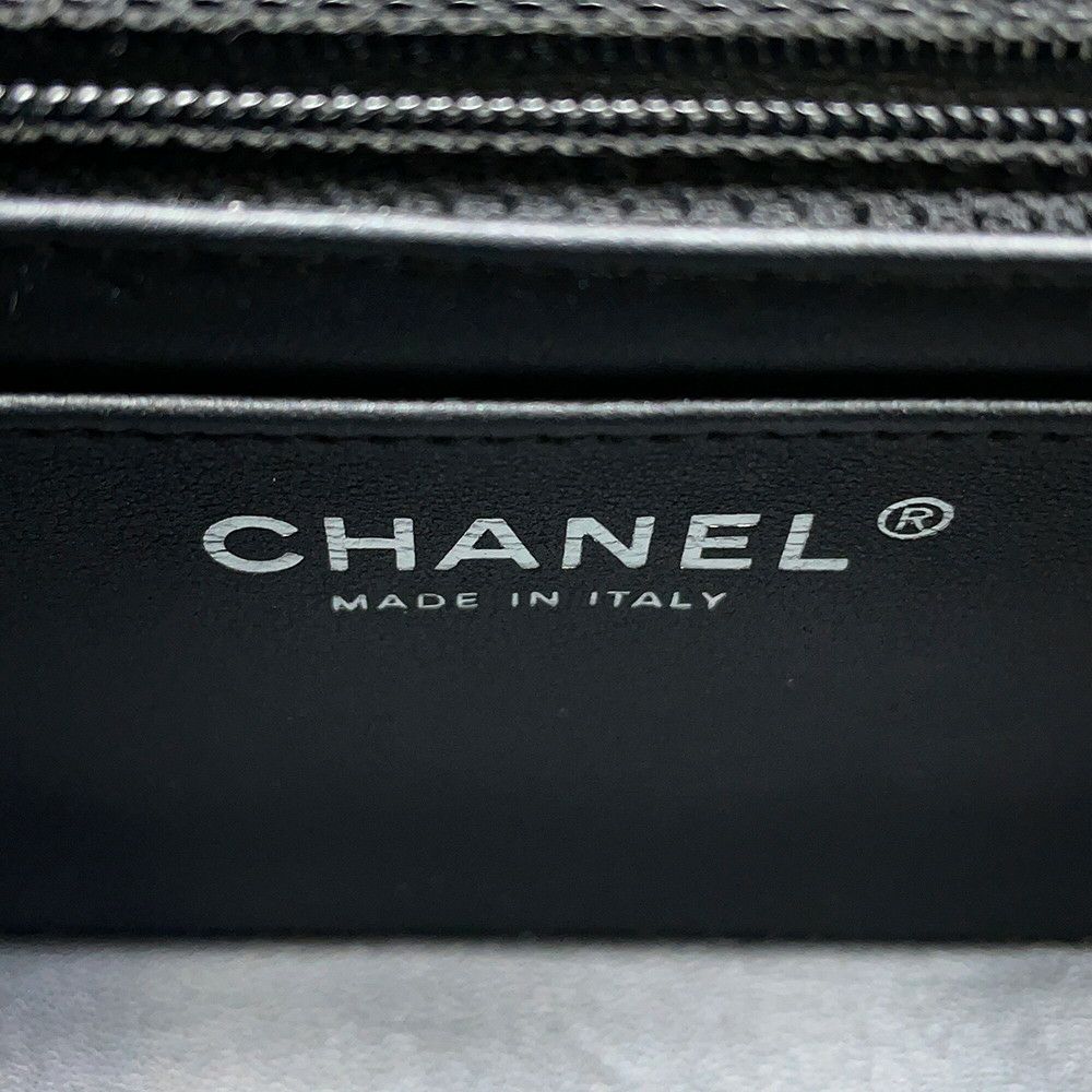 シャネル チェーンショルダーバッグ ココマーク ミニ マトラッセ 20 ラムスキン A69900 CHANEL 黒