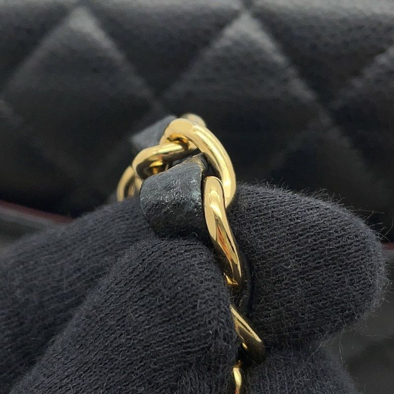 シャネル チェーンショルダーバッグ マトラッセ23 ココマーク Wフラップ キャビアスキン A01113 CHANEL 黒
