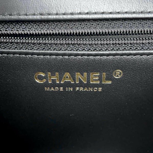 シャネル チェーンショルダーバッグ マトラッセ ココマーク シャイニー ラムスキン フラップ CHANEL バッグ 黒