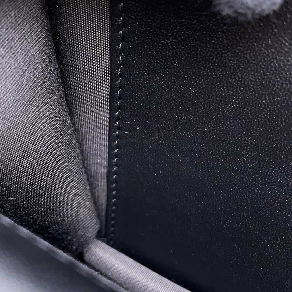 シャネル チェーンウォレット ココマーク フェイクパール カーフレザー CHANEL 黒 財布