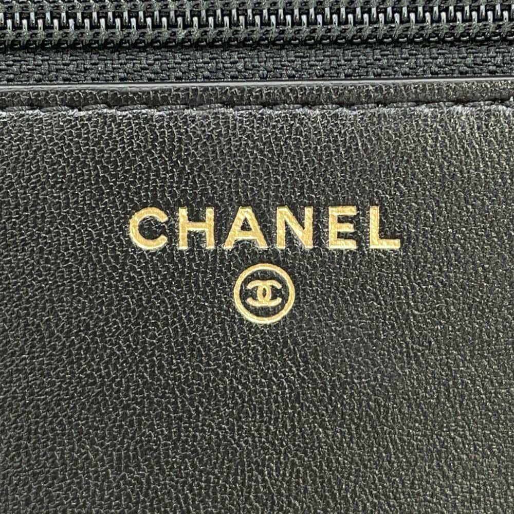 シャネル チェーンウォレット ココマーク フェイクパール カーフレザー CHANEL 黒 財布