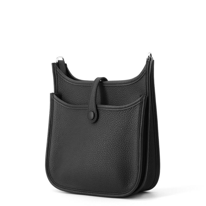 エルメス ショルダーバッグ エブリン3 23 ブラック/シルバー金具 トリヨンクレマンス K刻印 黒