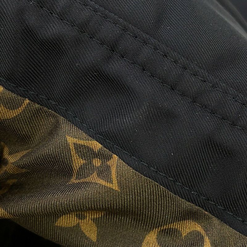 ルイヴィトン コート フード付 ジップ コート レディースサイズ38 LOUIS VUITTON アウター 黒 ブラック