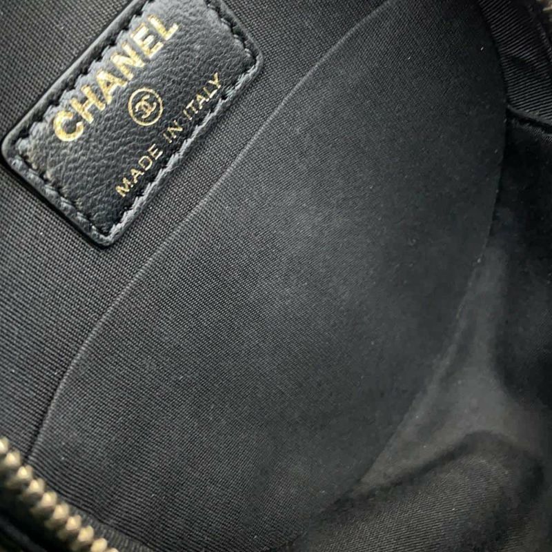 シャネル チェーンショルダーバッグ ココマーク マトラッセ ラウンド フェイクパール ラムスキン AP1050 CHANEL 黒