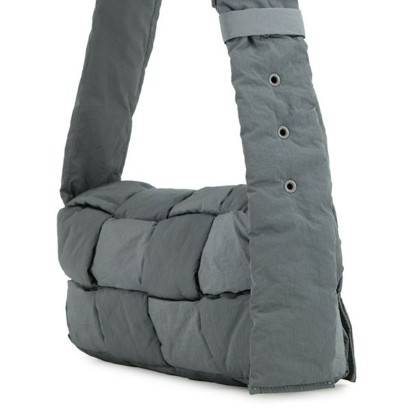 ボッテガヴェネタ ショルダーバッグ パデッド テック カセット ナイロン 628951 BOTTEGA VENETA