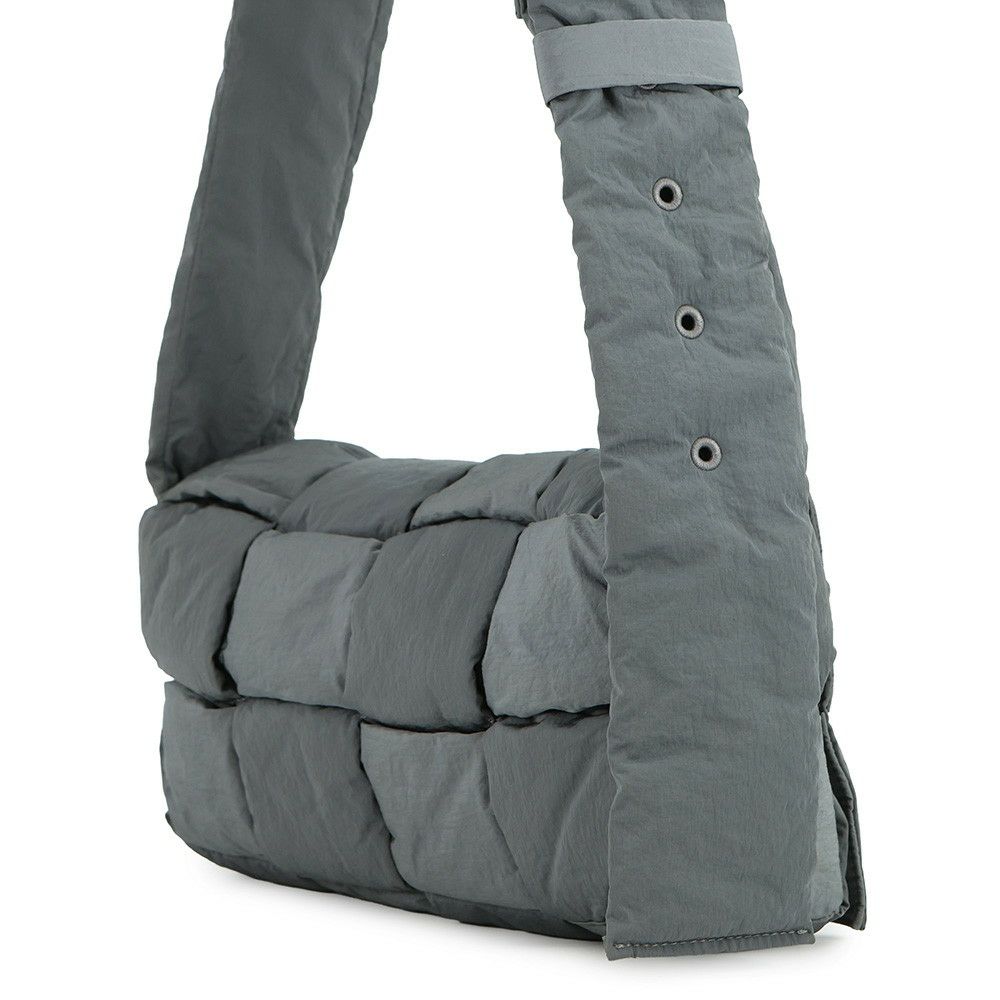 ボッテガヴェネタ ショルダーバッグ パデッド テック カセット ナイロン 628951 BOTTEGA VENETA