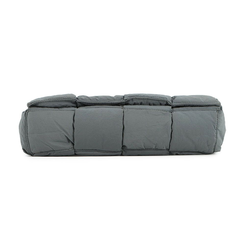 ボッテガヴェネタ ショルダーバッグ パデッド テック カセット ナイロン 628951 BOTTEGA VENETA