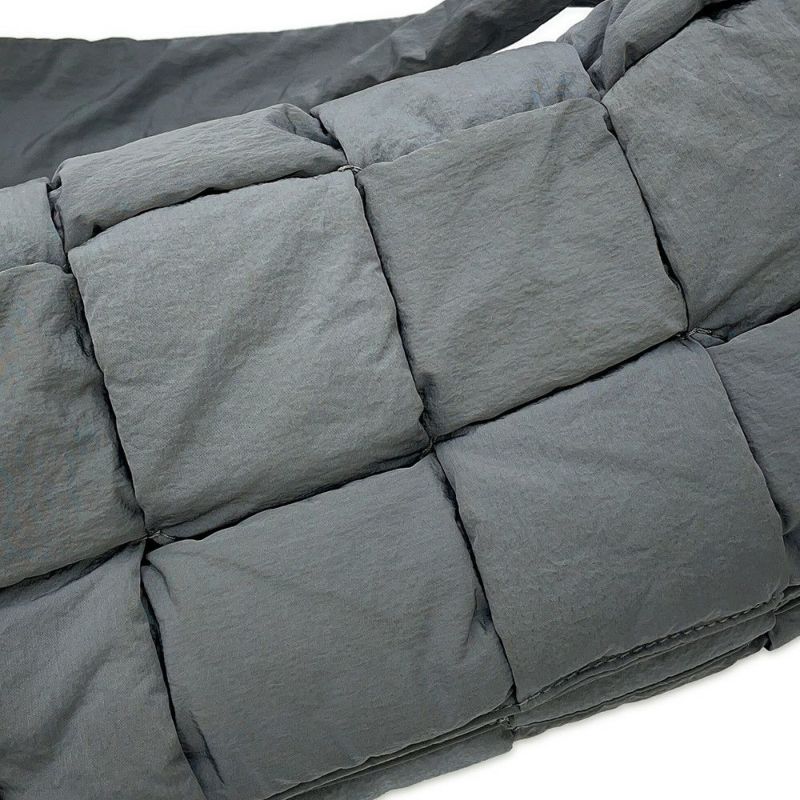 ボッテガヴェネタ ショルダーバッグ パデッド テック カセット ナイロン 628951 BOTTEGA VENETA