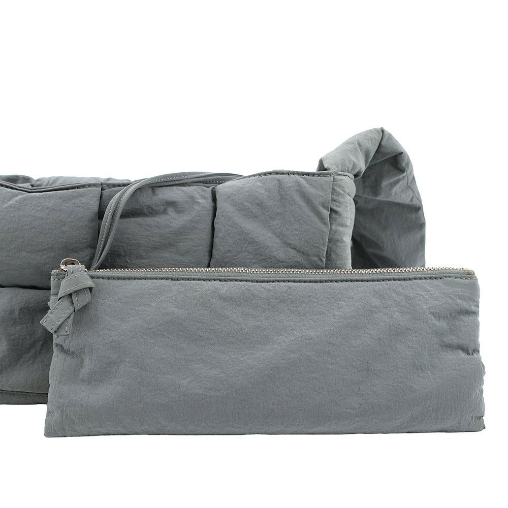 ボッテガヴェネタ ショルダーバッグ パデッド テック カセット ナイロン 628951 BOTTEGA VENETA