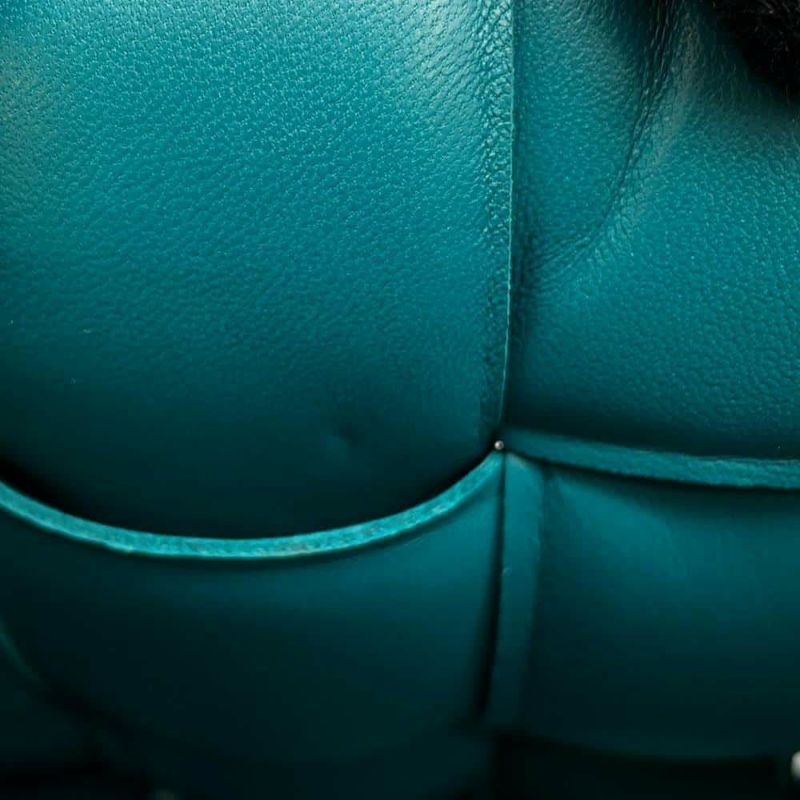 ボッテガヴェネタ ショルダーバッグ イントレチャート パデッド カセット ラムスキン 591970 BOTTEGA VENETA