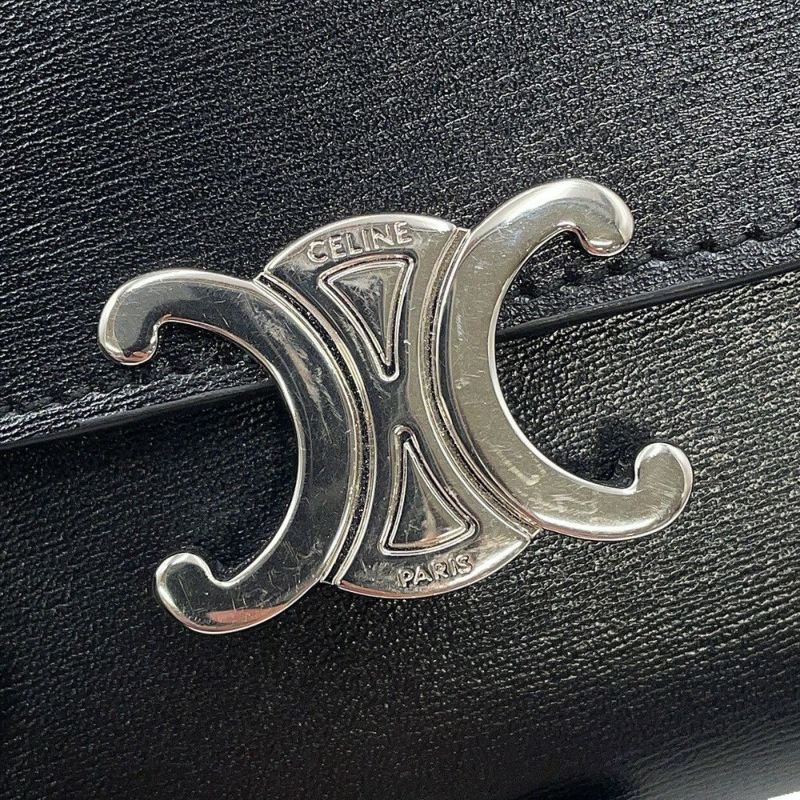 セリーヌ 三つ折り財布 トリオンフ スモール フラップウォレット 10D783DPV.38SI CELINE 黒