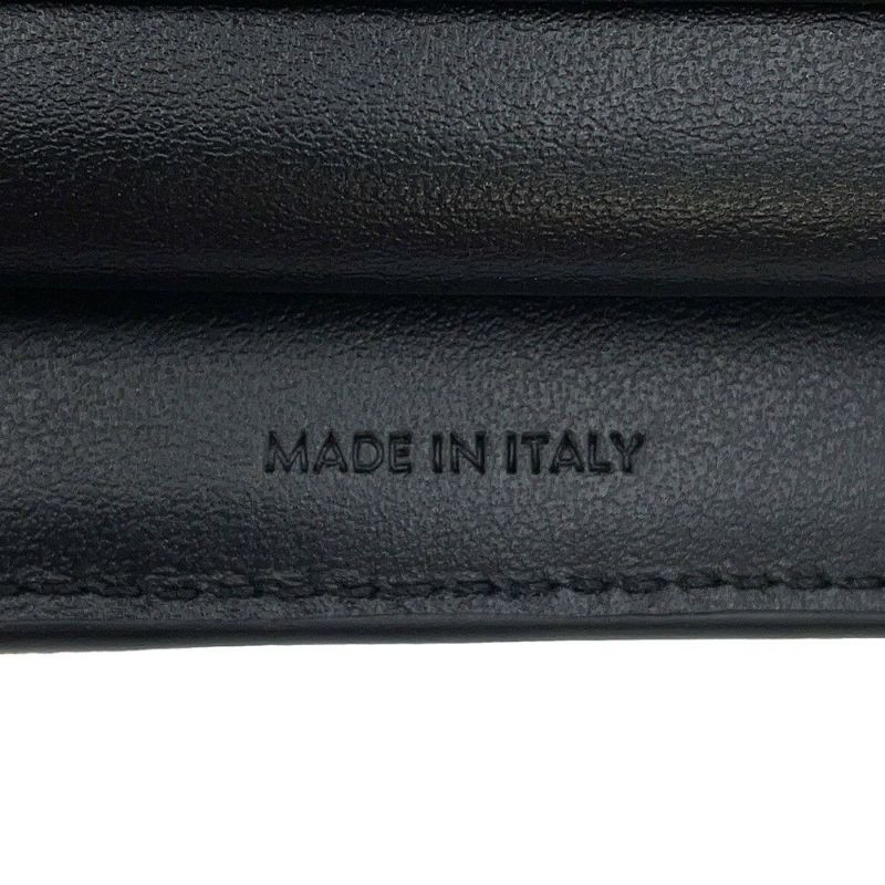 セリーヌ 三つ折り財布 トリオンフ スモール フラップウォレット 10D783DPV.38SI CELINE 黒