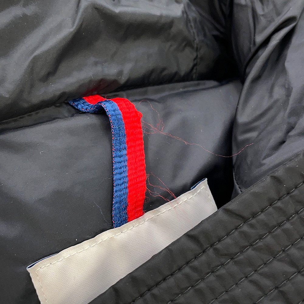 モンクレール ダウンジャケット AVOCE アヴォーチェ ナイロン J20931A00151539ZD レディースサイズ1 MONCLER 黒