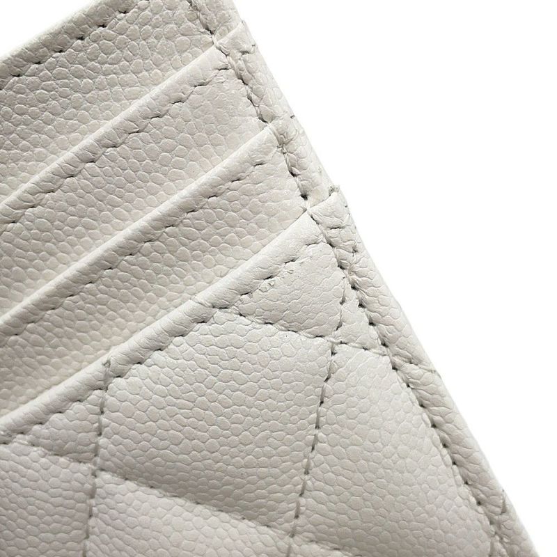 シャネル カードケース クラシック マトラッセ ココマーク キャビアスキン AP4472 CHANEL パスケース 名刺入れ 白