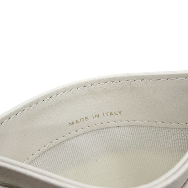 シャネル カードケース クラシック マトラッセ ココマーク キャビアスキン AP4472 CHANEL パスケース 名刺入れ 白