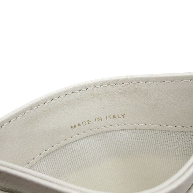 シャネル カードケース クラシック マトラッセ ココマーク キャビアスキン AP4472 CHANEL パスケース 名刺入れ 白