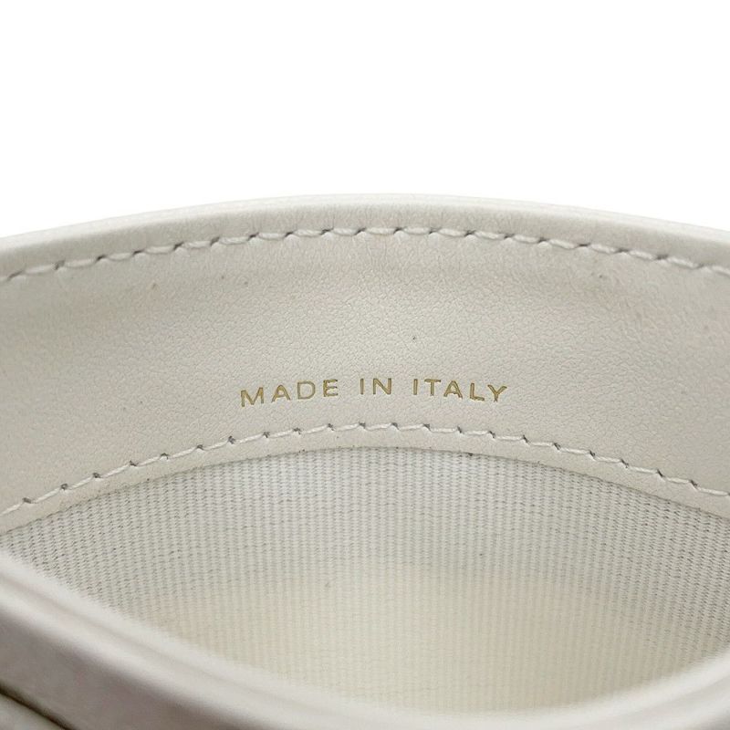 シャネル カードケース クラシック マトラッセ ココマーク キャビアスキン AP4472 CHANEL パスケース 名刺入れ 白