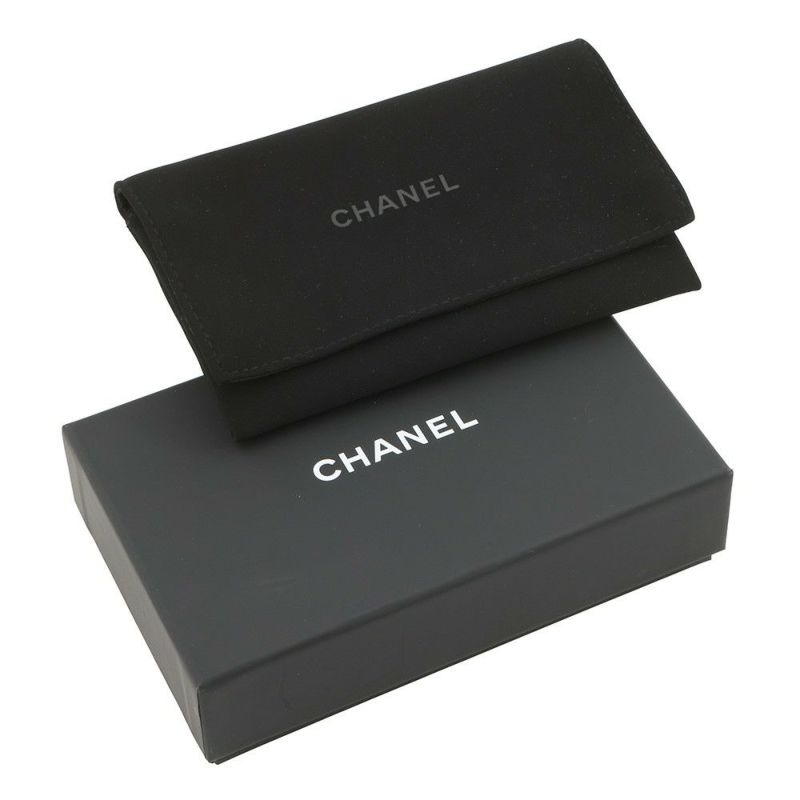 シャネル カードケース クラシック マトラッセ ココマーク キャビアスキン AP4472 CHANEL パスケース 名刺入れ 白